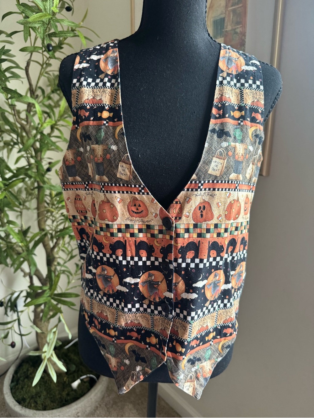 Debbie Mumm print Halloween Print Women's Vest - Black & Orange